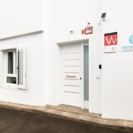 Casa de Férias Miranda Al Mar Jacuzzi Privado Frente Al Mar By Bayside Costa Teguise
